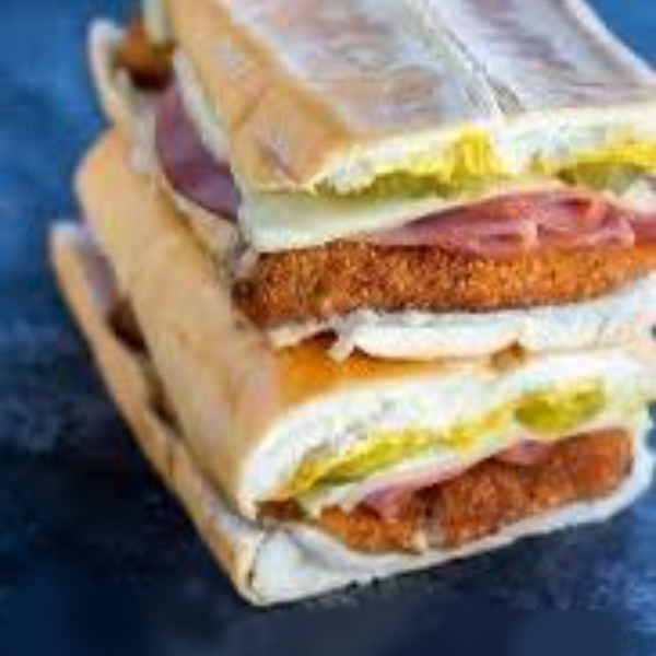 CROQUETA SANDWICH / PAN CON CROQUETA